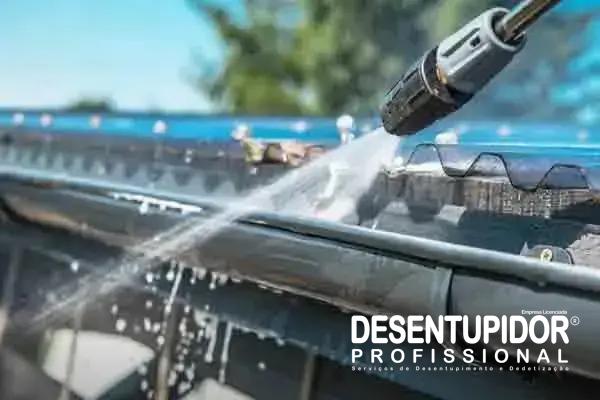 Benefícios do Hidrojateamento na Limpeza Industrial