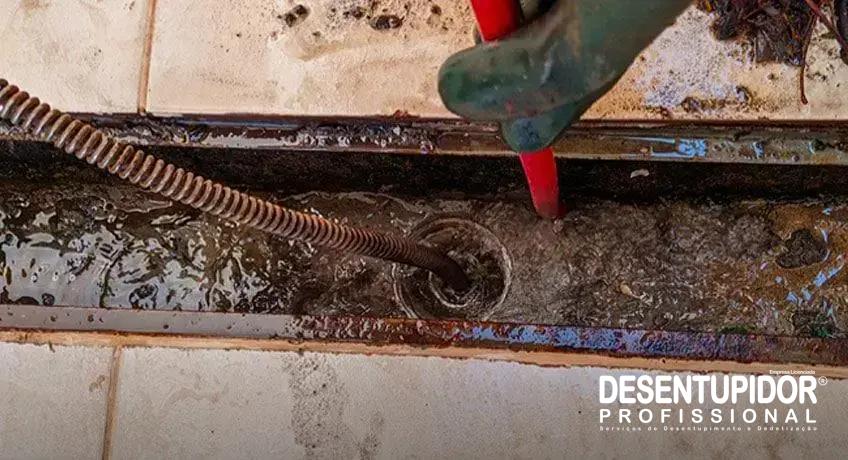 Métodos eficientes que desentupidoras de ralo utilizam para limpezas profundas