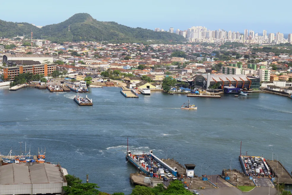 Desentupidora no Estuário, Santos