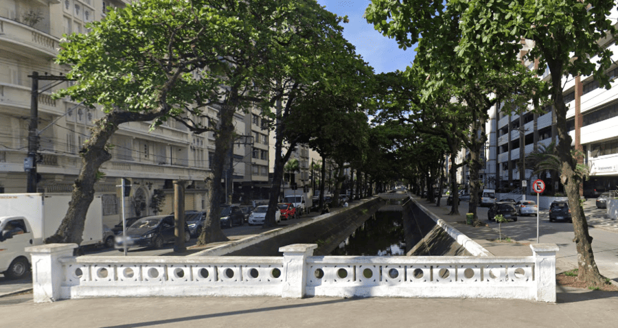 Desentupidora na Av. Washington Luís, Santos